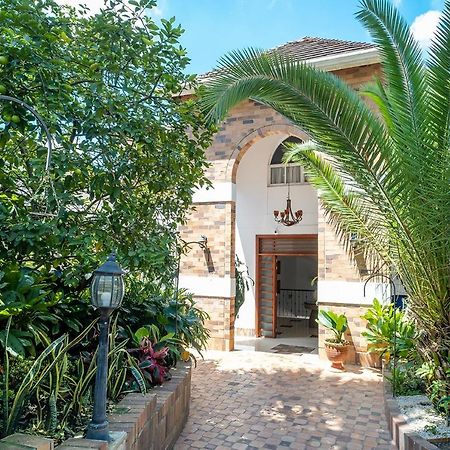 בוקארמנגה Serenity Suites Casa Boutique מראה חיצוני תמונה
