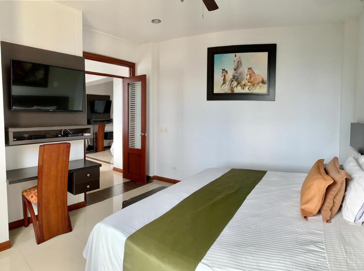 בוקארמנגה Serenity Suites Casa Boutique מראה חיצוני תמונה