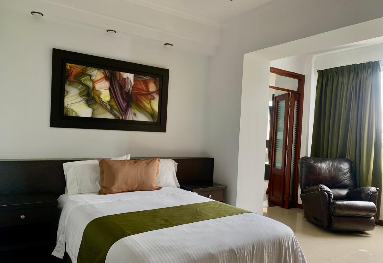 בוקארמנגה Serenity Suites Casa Boutique מראה חיצוני תמונה