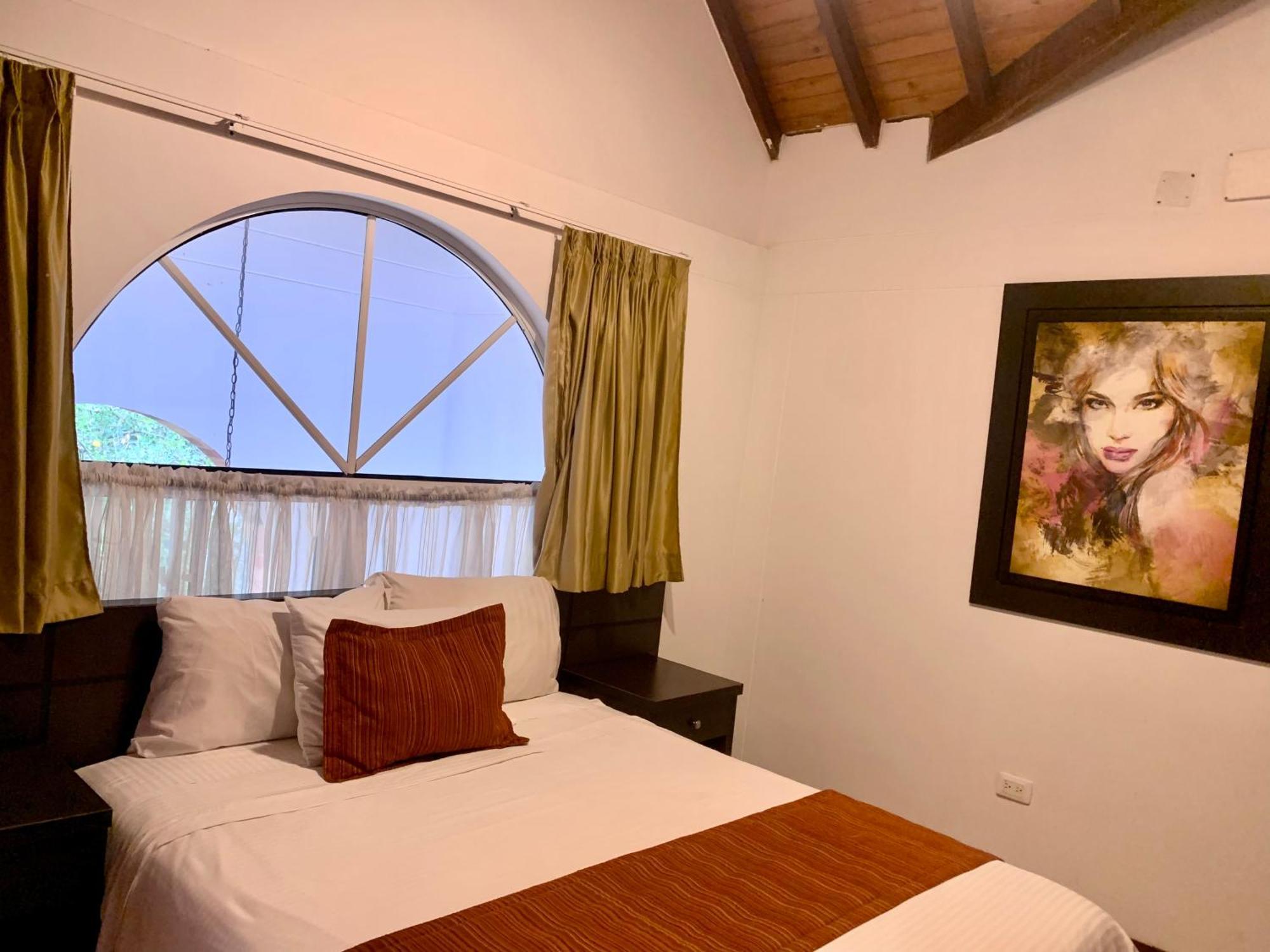 בוקארמנגה Serenity Suites Casa Boutique מראה חיצוני תמונה