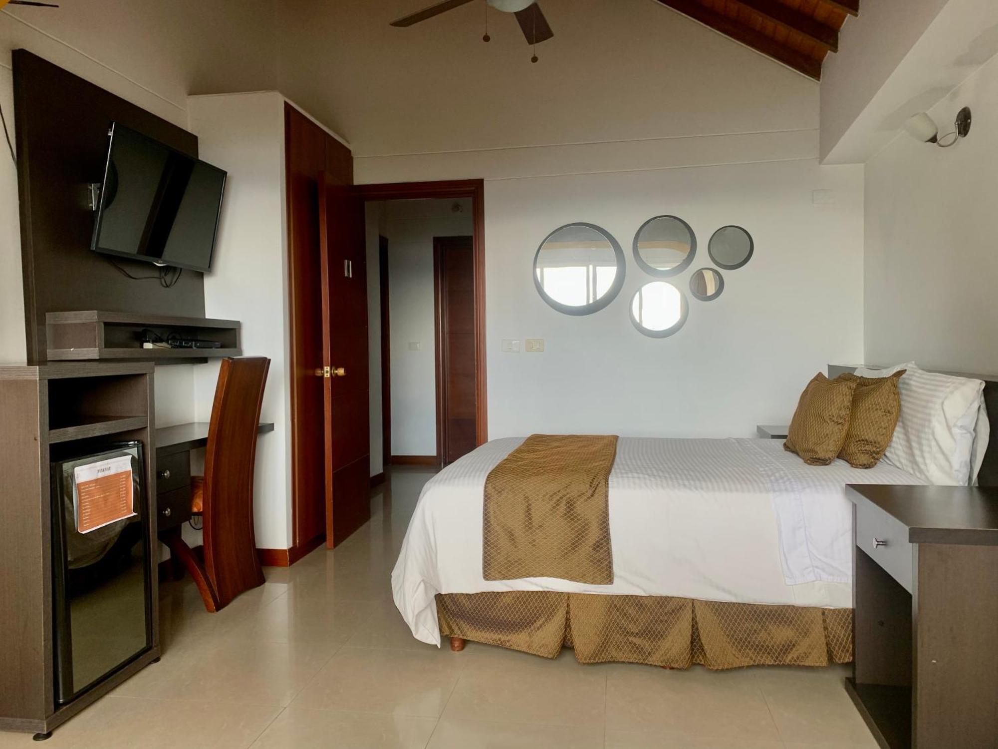 בוקארמנגה Serenity Suites Casa Boutique מראה חיצוני תמונה