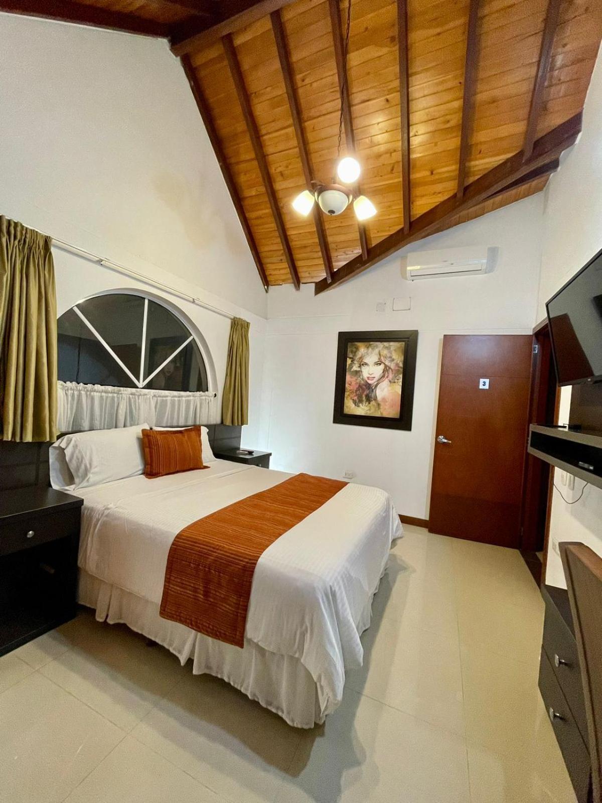 בוקארמנגה Serenity Suites Casa Boutique מראה חיצוני תמונה