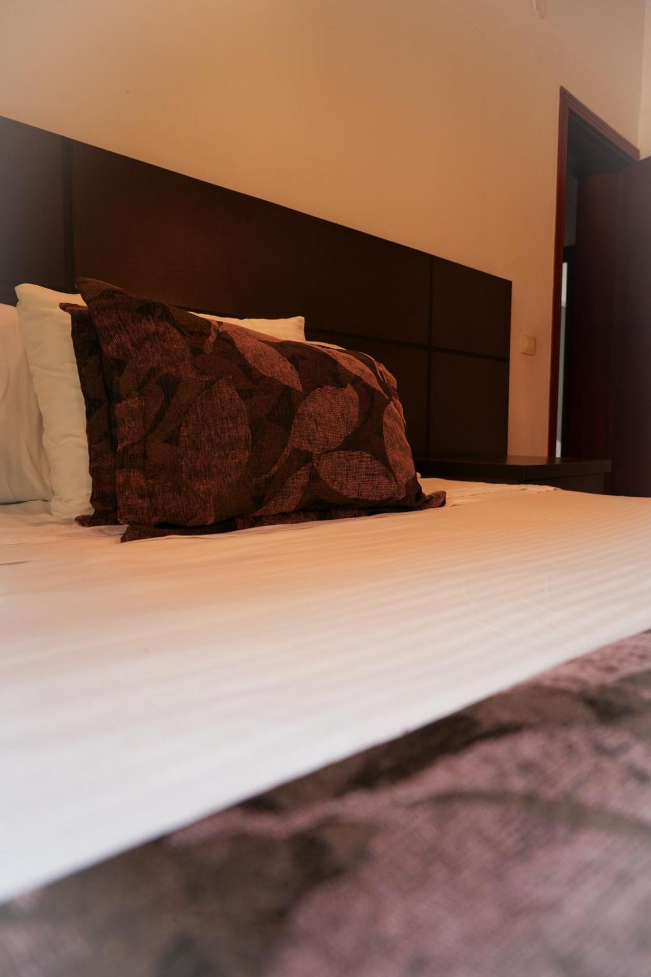 בוקארמנגה Serenity Suites Casa Boutique מראה חיצוני תמונה