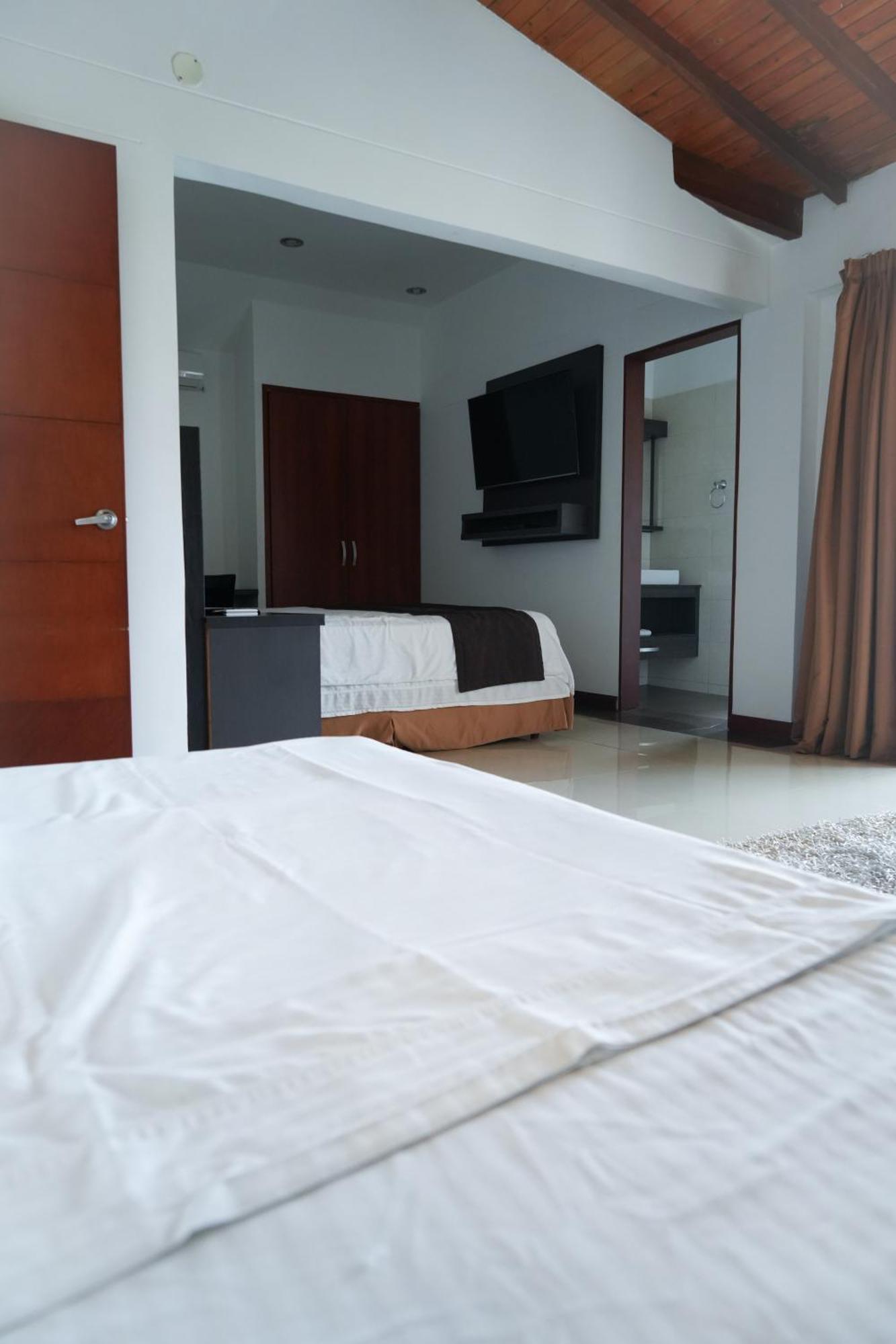 בוקארמנגה Serenity Suites Casa Boutique מראה חיצוני תמונה