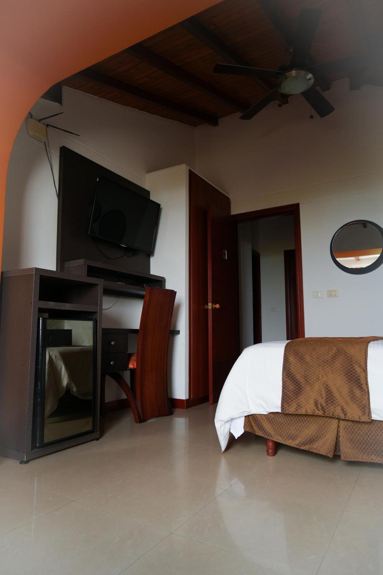 בוקארמנגה Serenity Suites Casa Boutique מראה חיצוני תמונה