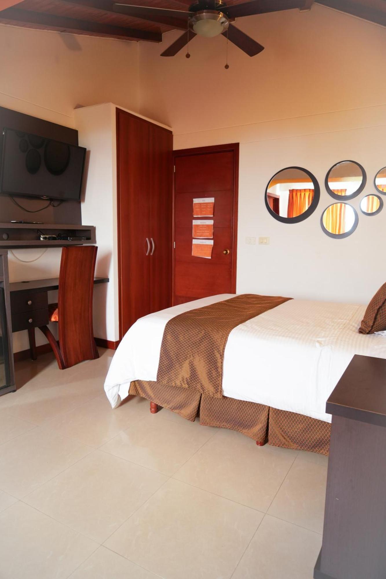 בוקארמנגה Serenity Suites Casa Boutique מראה חיצוני תמונה