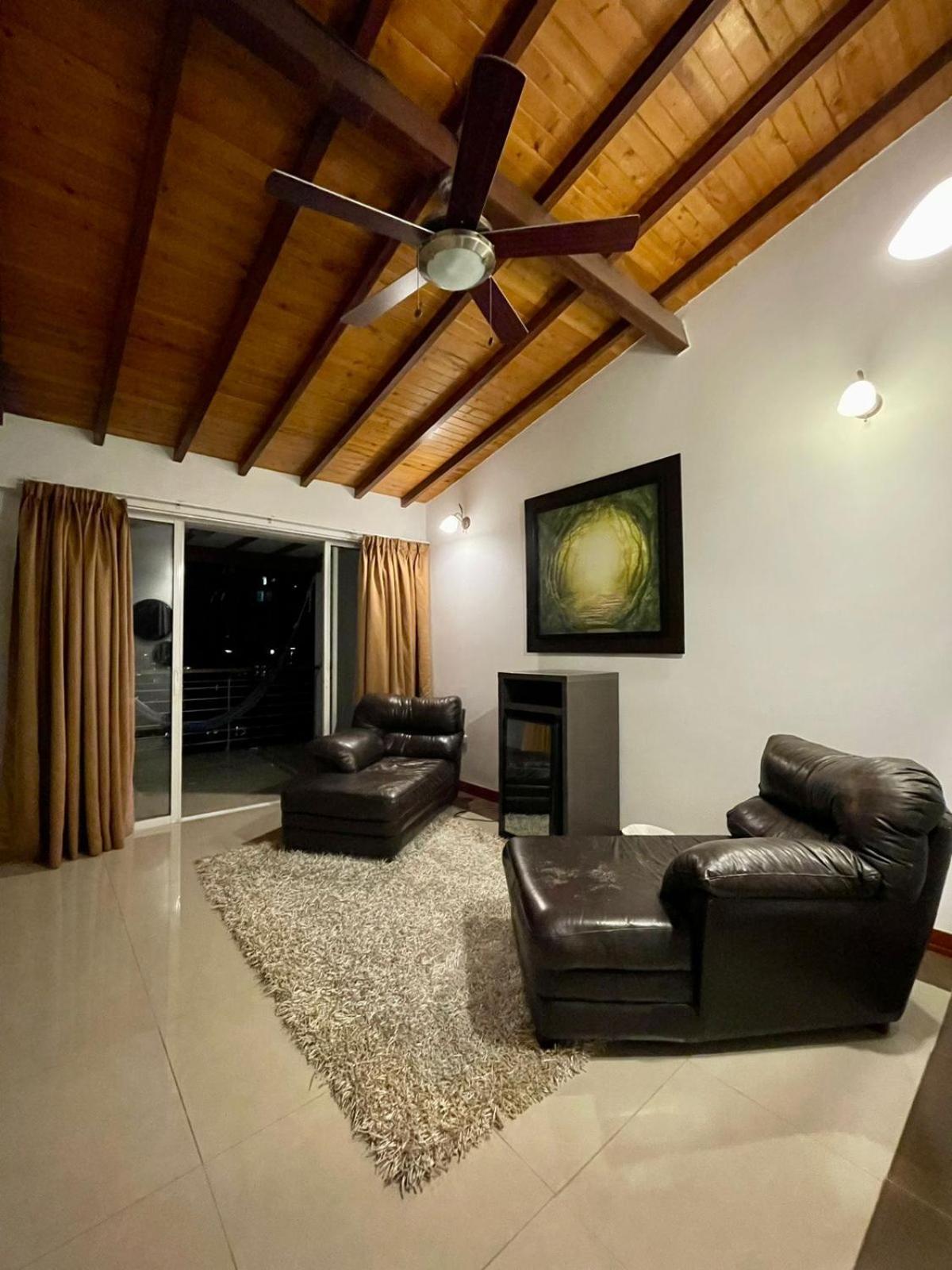בוקארמנגה Serenity Suites Casa Boutique מראה חיצוני תמונה