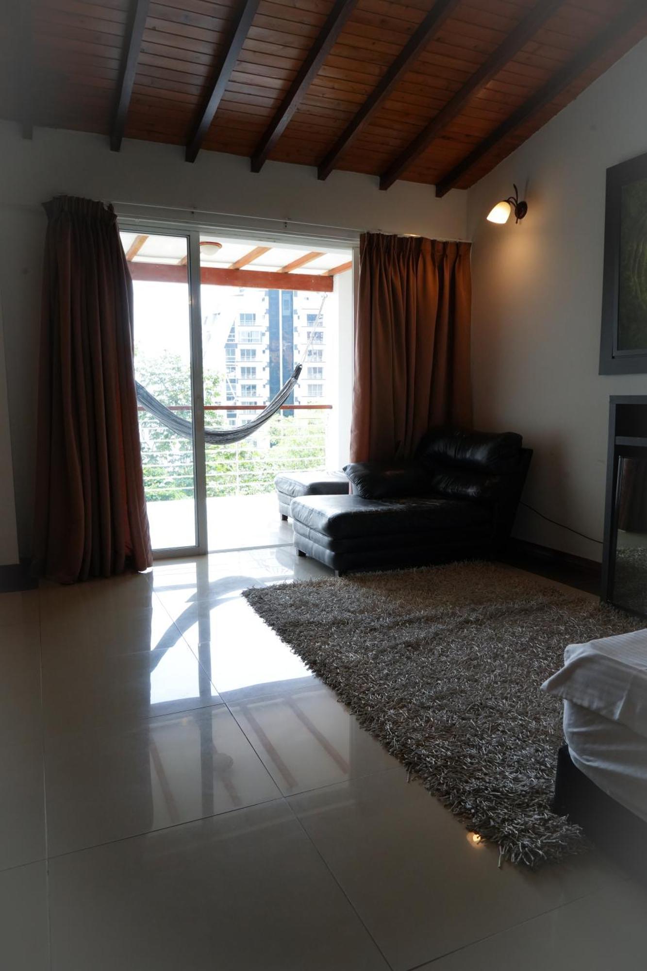 בוקארמנגה Serenity Suites Casa Boutique מראה חיצוני תמונה